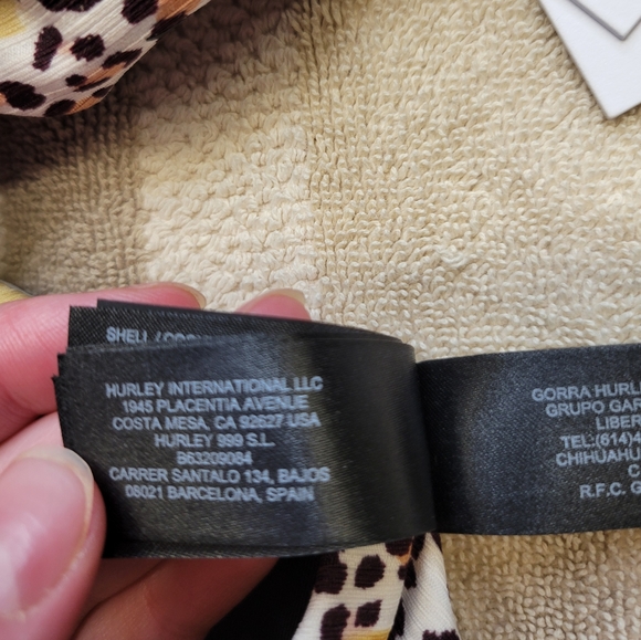 Hurley One Piece Swimsuit - Picture 6 of 9